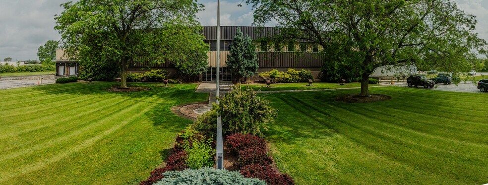 2100 Cedar St, Fremont, OH à louer - Photo de l’immeuble – Image 1 sur 18