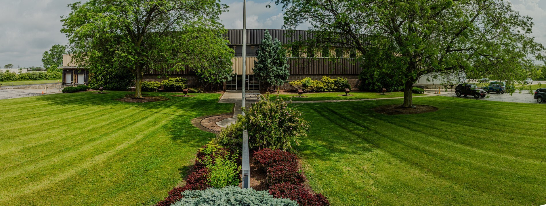 2100 Cedar St, Fremont, OH à louer Photo de l’immeuble– Image 1 sur 19