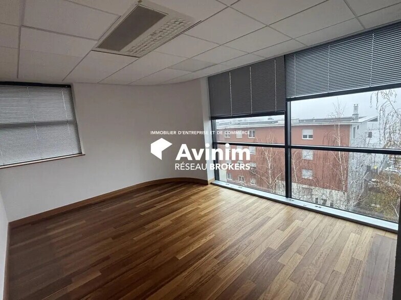 Bureau dans Besançon à louer - Photo intérieure – Image 3 sur 9