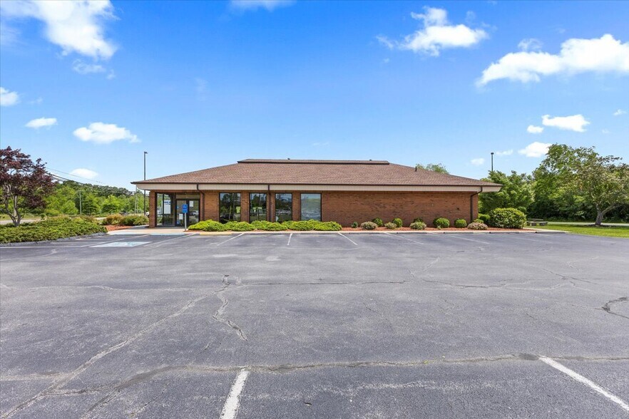 4919 Lee Hwy, Bristol, VA à vendre - Photo de l’immeuble – Image 2 sur 9