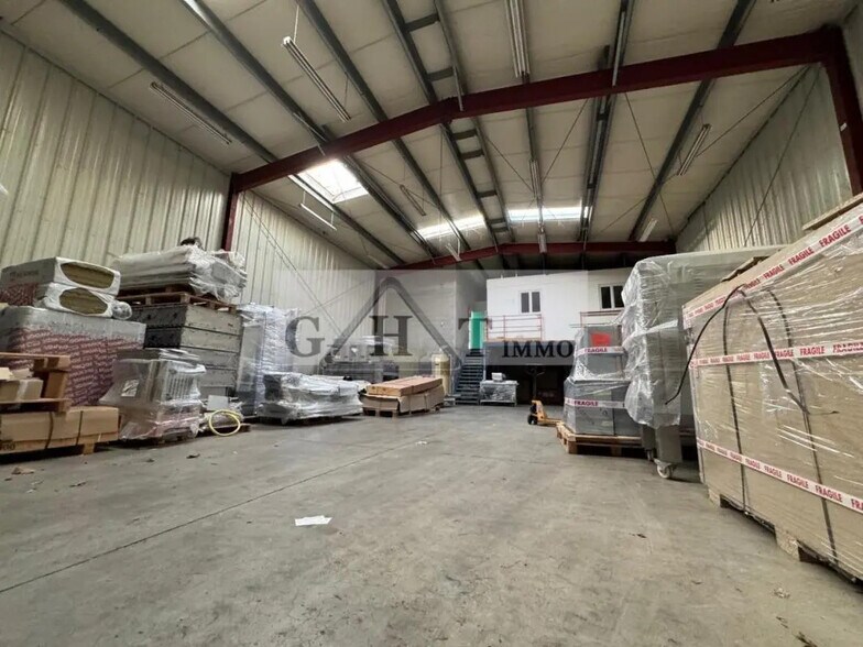 Industriel/Logistique dans Bondoufle à louer - Photo de l’immeuble – Image 2 sur 9