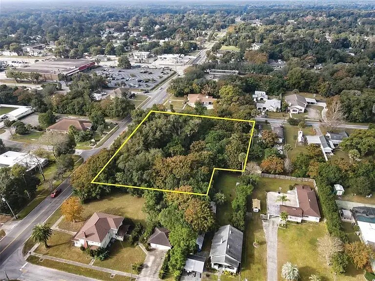 955 W New York Ave, Deland, FL à vendre - Photo de l’immeuble – Image 2 sur 25