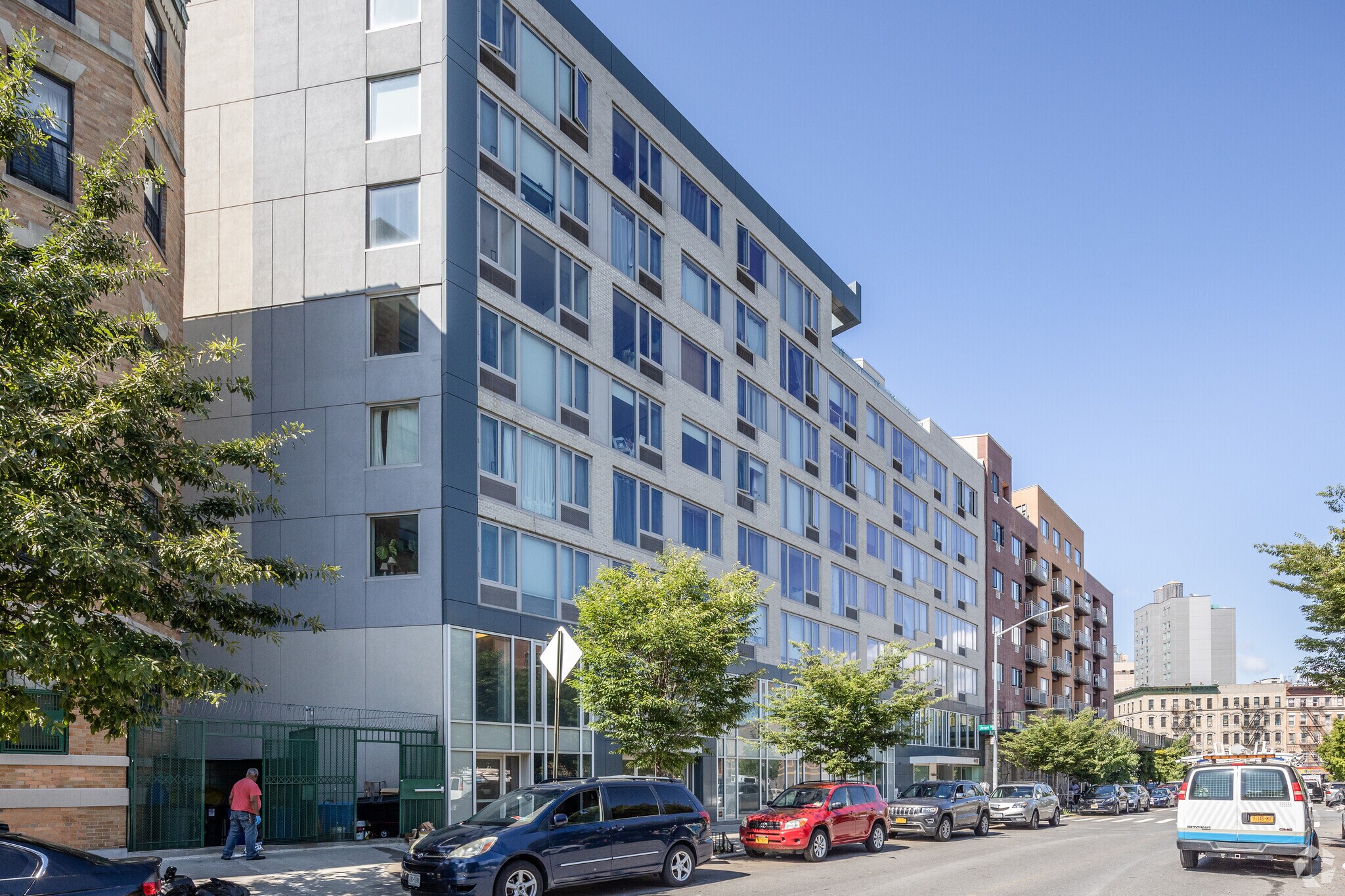 446-448 W 167th St, New York, NY à vendre Photo de l’immeuble– Image 1 sur 7