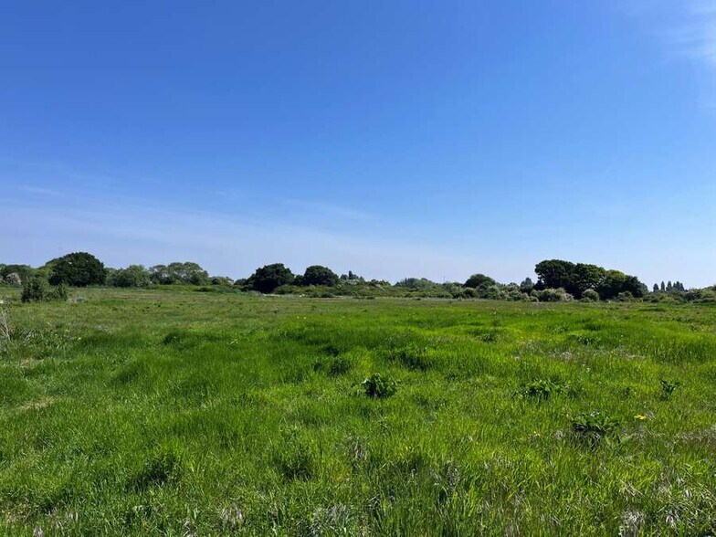 Cherry Orchard Ln, Rochford à vendre - Photo de l’immeuble – Image 3 sur 6