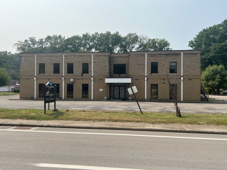 4701 MacCorkle Ave SE, Charleston, WV à vendre - Photo de l’immeuble – Image 1 sur 27