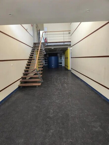Local d'activités dans Hérouville-Saint-Clair à vendre - Photo intérieure – Image 3 sur 7