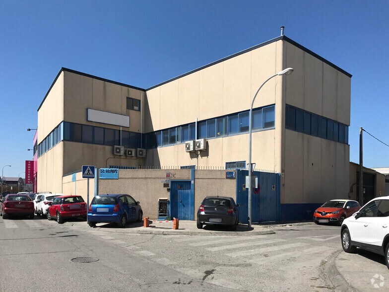 Industriel/Logistique dans Leganés, Madrid à louer - Photo principale – Image 1 sur 19