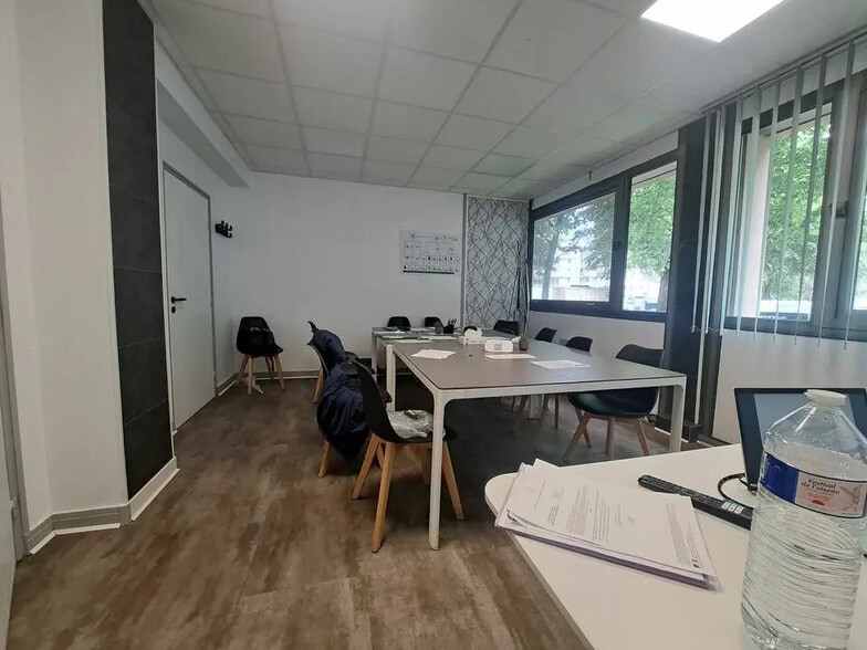 Bureau dans Rouen à vendre - Photo de l’immeuble – Image 1 sur 6