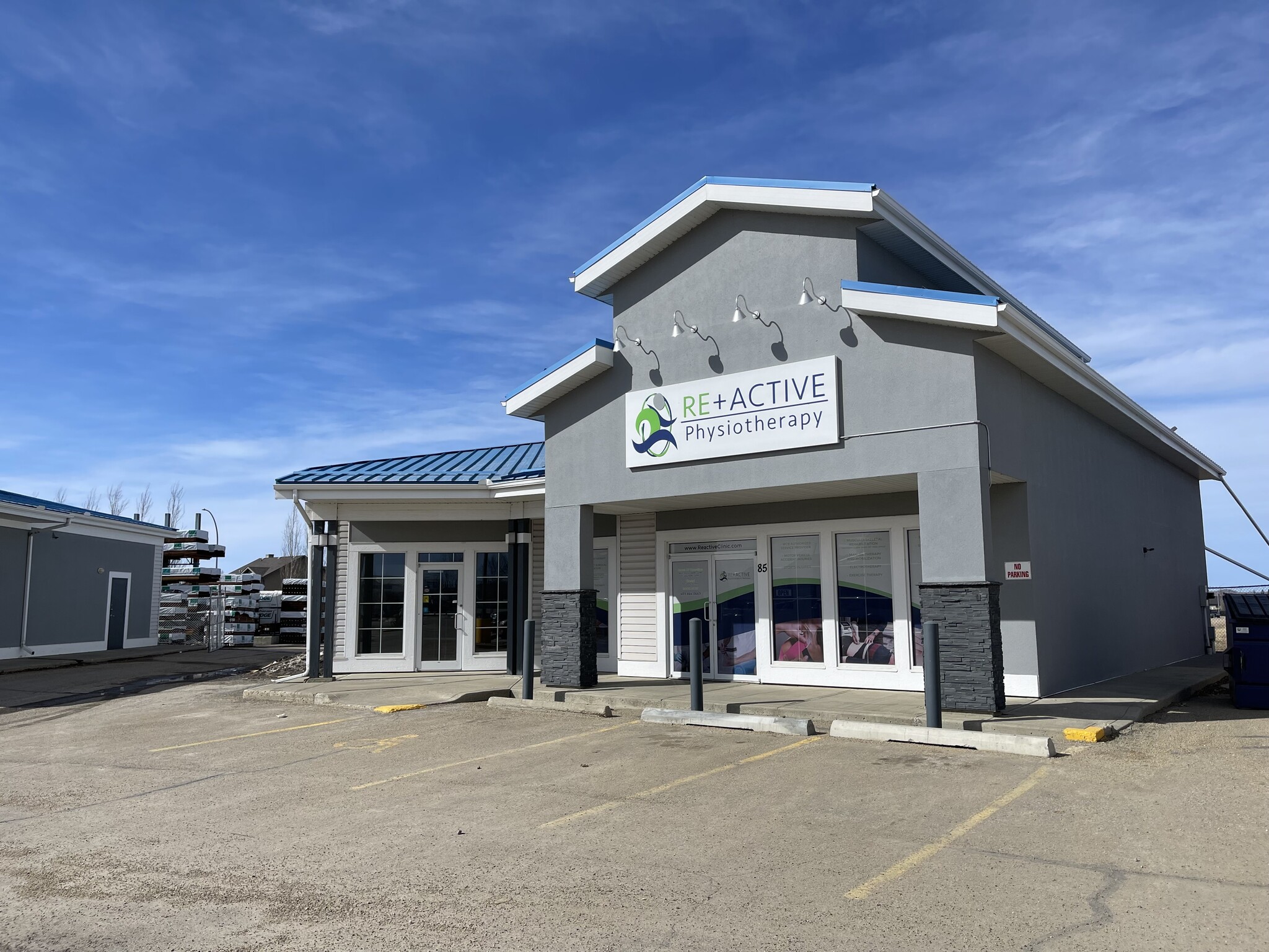 85 Hewlett Park Landng, Sylvan Lake, AB à louer Photo de l’immeuble– Image 1 sur 6