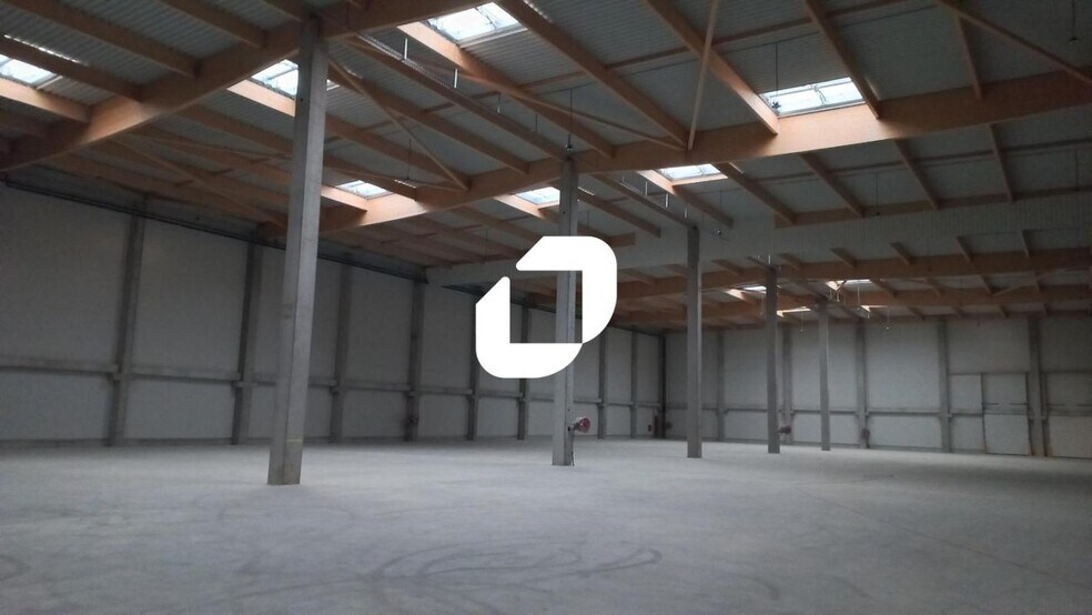 Industriel/Logistique dans Puiseux En France à vendre - Photo intérieure – Image 2 sur 17