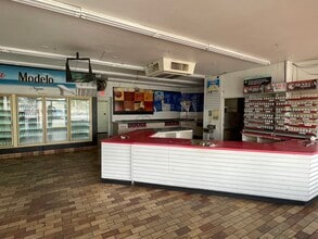 2420-2570 E Desert Inn Rd, Las Vegas, NV à louer Photo intérieure– Image 2 sur 13