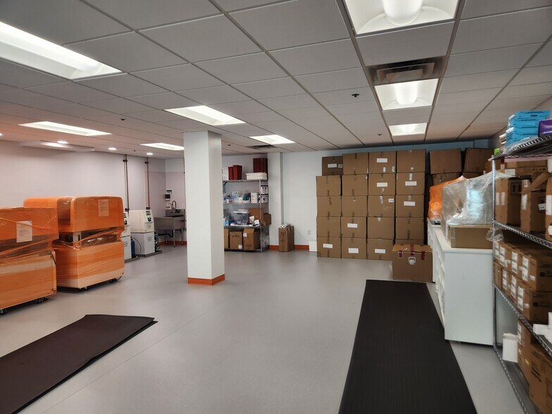 12162 S Business Park Dr, Draper, UT à louer - Photo de l’immeuble – Image 2 sur 9