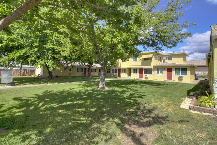 3728-3732 Lily St, Sacramento, CA à vendre - Photo de l’immeuble – Image 3 sur 43