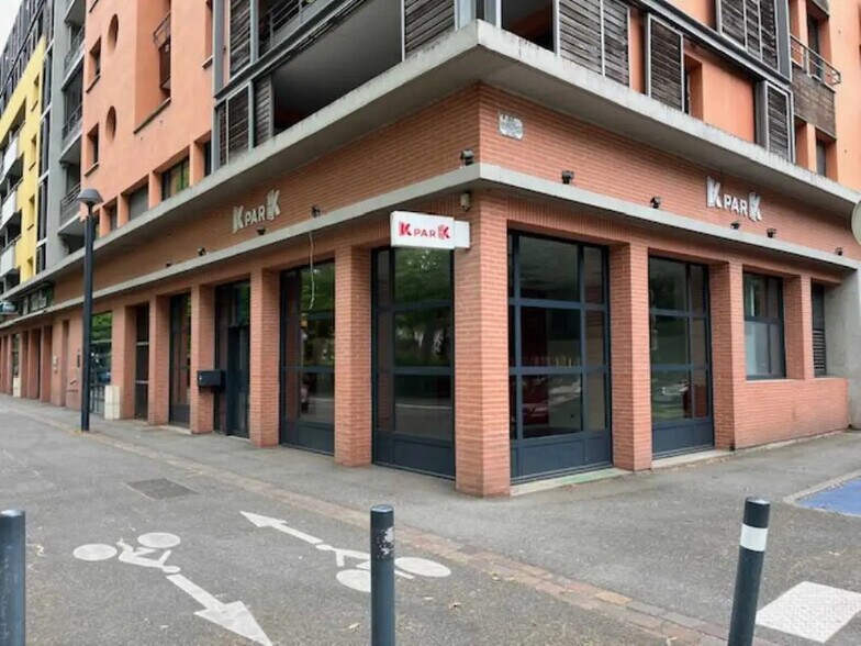 Local commercial dans Toulouse à louer - Photo de l’immeuble – Image 3 sur 10