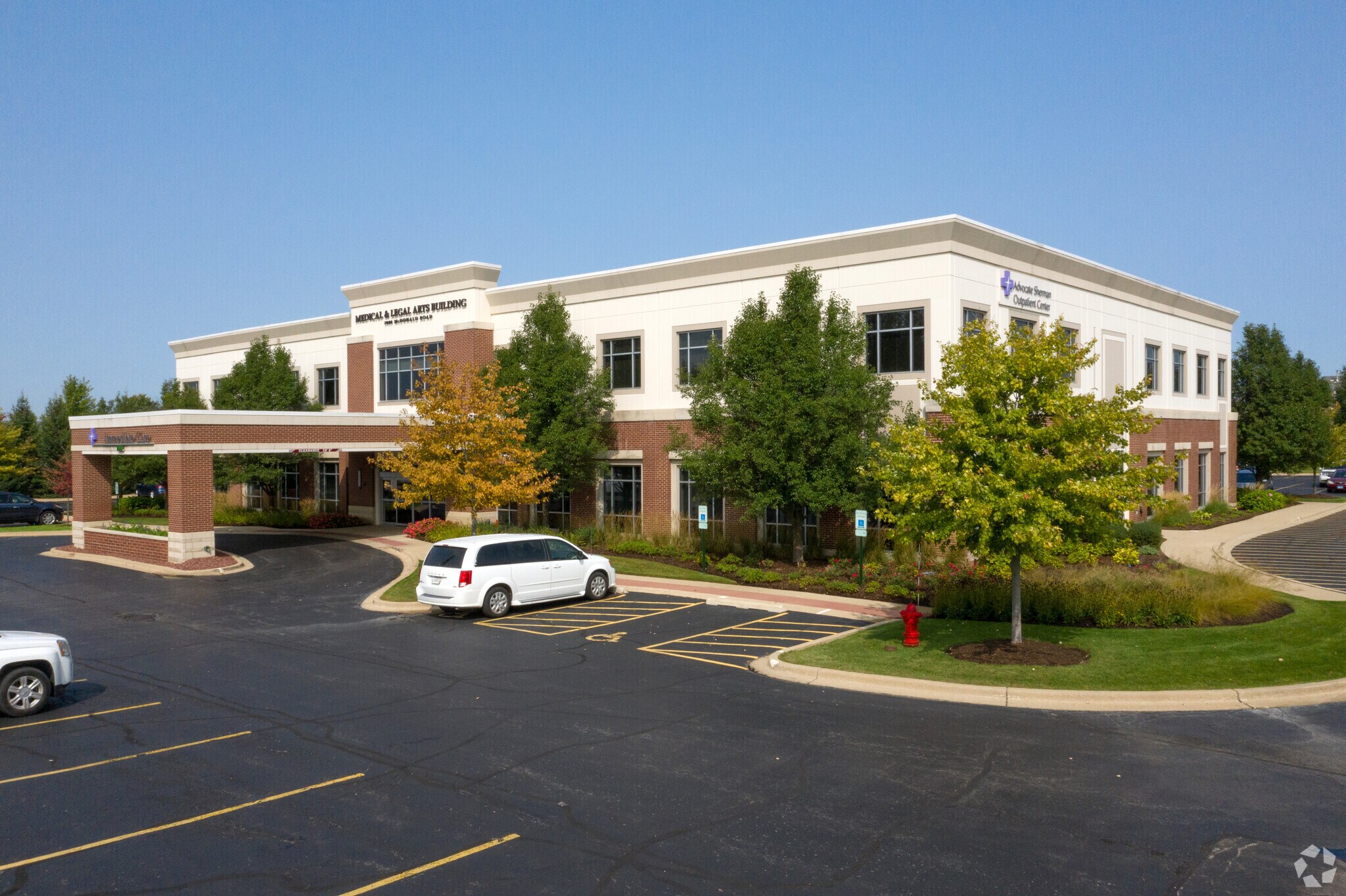 2000 McDonald Rd, South Elgin, IL à louer Photo de l’immeuble– Image 1 sur 4
