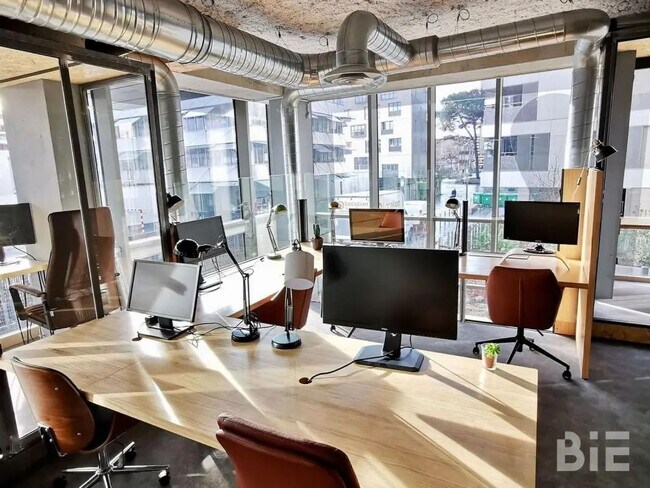 Plus de détails pour Bureau à louer