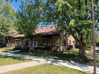 Plus de détails pour 1609 Woodbourne Rd, Levittown, PA - Bureau à vendre
