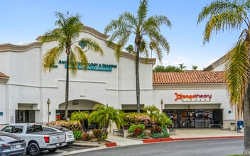 Oso Pky, Mission Viejo, CA à louer Photo de l’immeuble– Image 2 sur 5