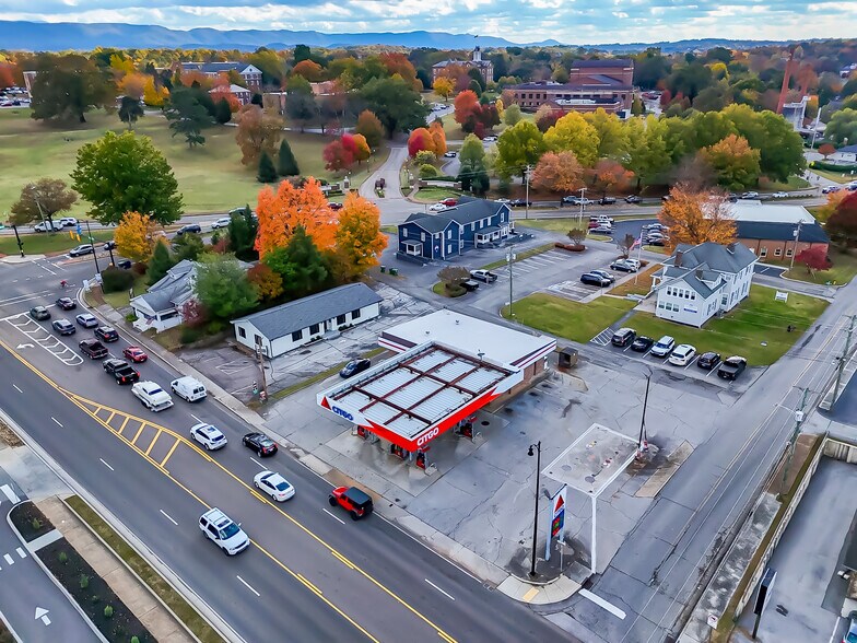 605 S Washington St, Maryville, TN à vendre - Photo de l’immeuble – Image 3 sur 25