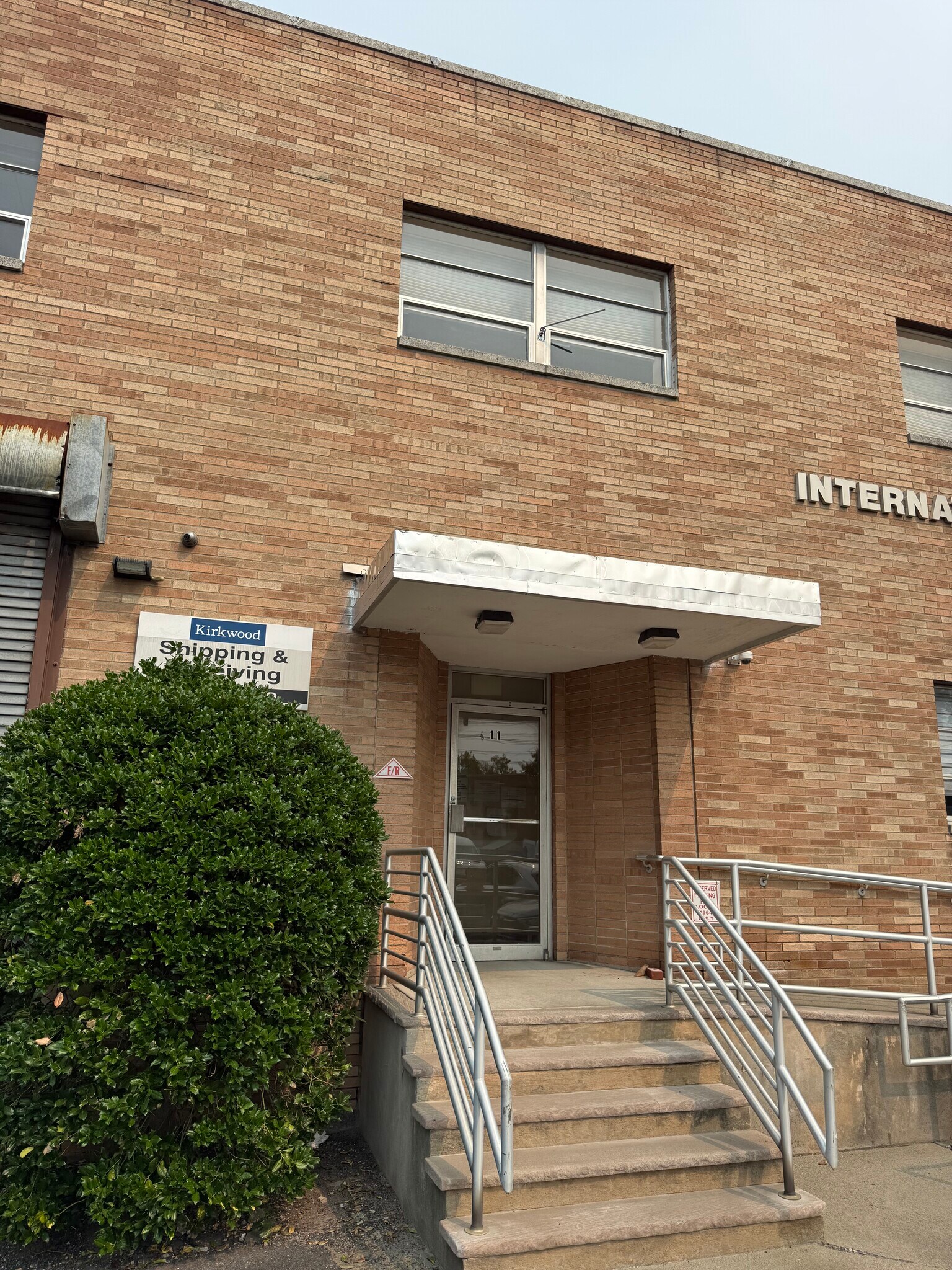11 Teaneck Rd, Ridgefield Park, NJ à louer Photo de l’immeuble– Image 1 sur 5