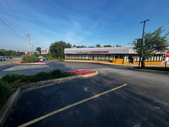 3421 Kirkwood Hwy, Wilmington, DE à louer Photo de l’immeuble– Image 1 sur 8
