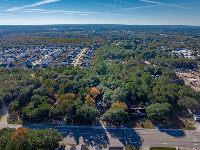 10612 Two Notch Rd, Elgin, SC à vendre - Photo de l’immeuble – Image 2 sur 28