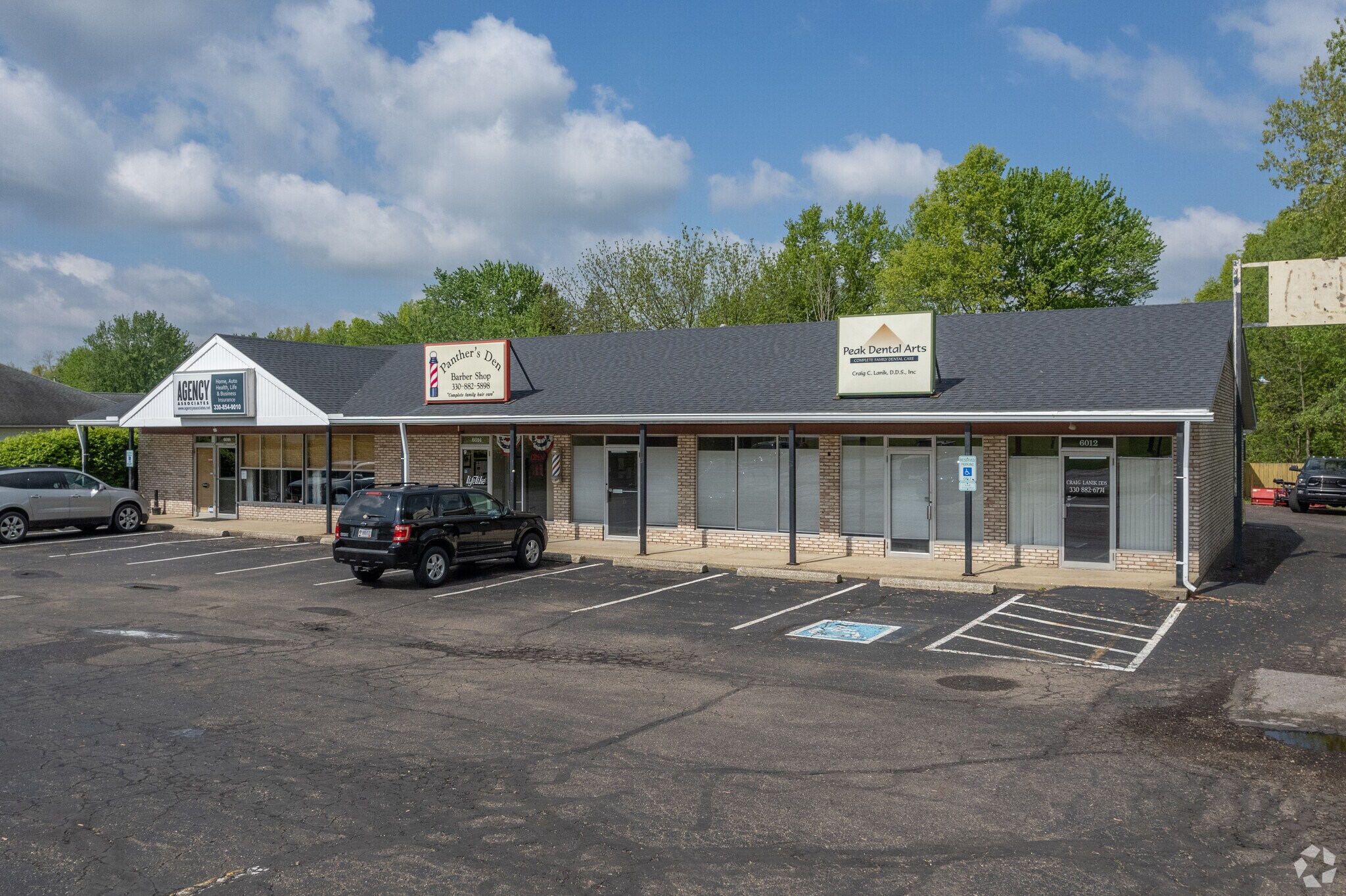 6012-6016 Manchester Rd, Akron, OH à vendre Photo principale– Image 1 sur 6