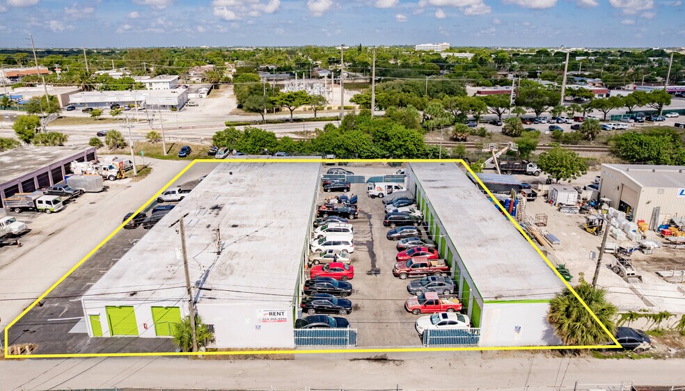 821 NW 45th St, Oakland Park, FL à vendre - Photo de l’immeuble – Image 3 sur 7
