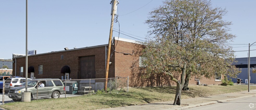 505 Ewing Ave, Saint Louis, MO à louer - Photo de l’immeuble – Image 3 sur 5