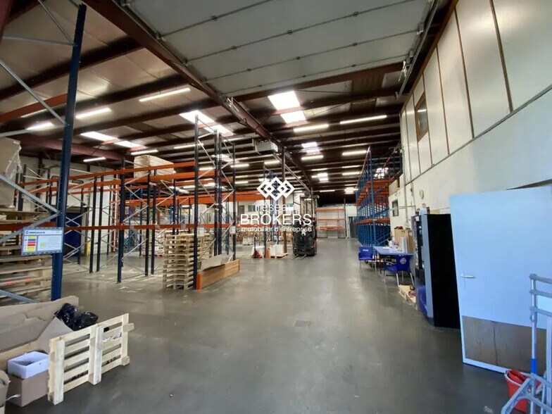 Industriel/Logistique dans Gières à louer - Photo de l’immeuble – Image 3 sur 25