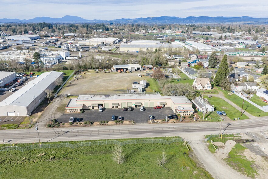2300 Ferry St SE, Albany, OR à louer - Aérien – Image 3 sur 10