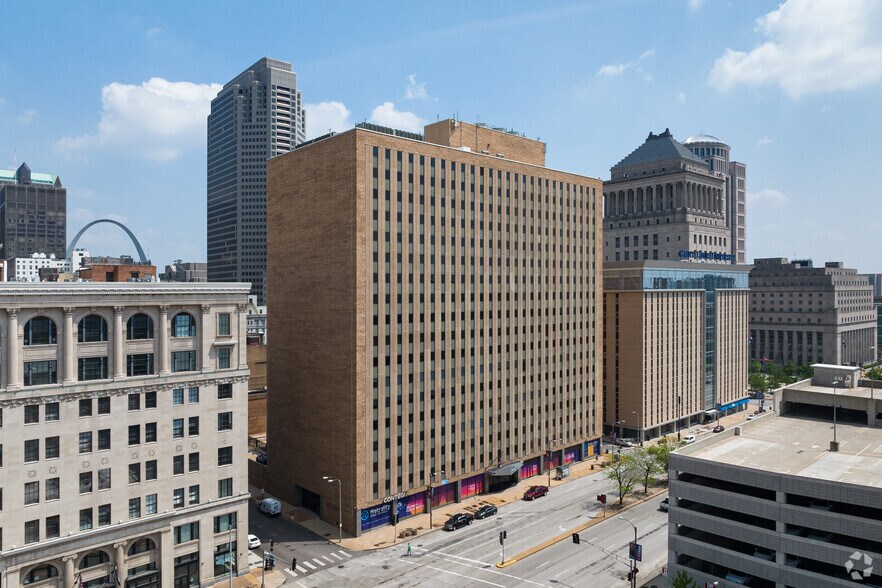 210 N Tucker Blvd, Saint Louis, MO à louer - Photo de l’immeuble – Image 3 sur 7