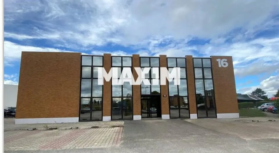 16 E Rue Du Cap Vert, Quetigny à louer Photo de l’immeuble– Image 1 sur 16