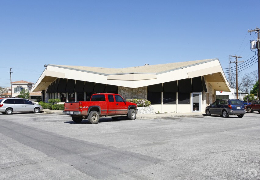 3400 San Pedro, San Antonio, 78212, San Antonio, TX à vendre - Photo de l’immeuble – Image 2 sur 38