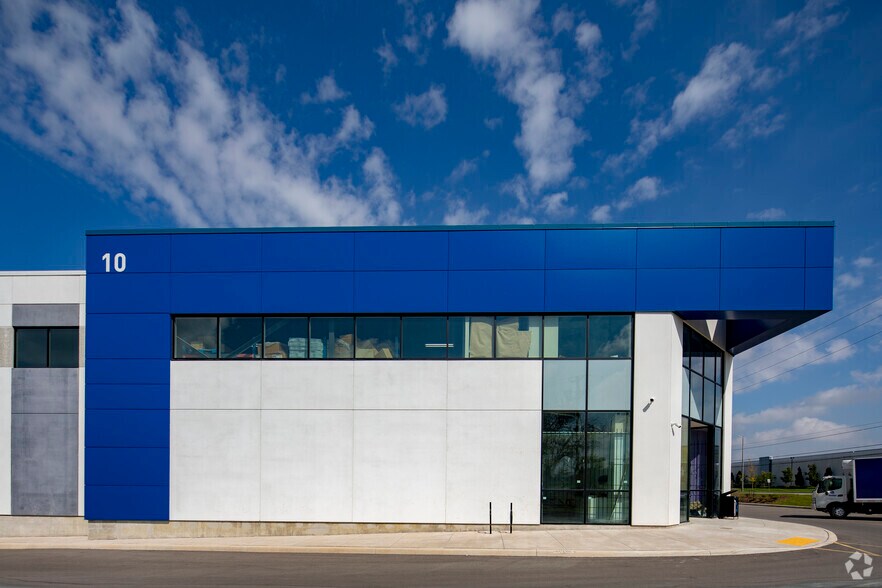 10 Lightbeam Ter, Brampton, ON à louer - Photo de l’immeuble – Image 3 sur 18