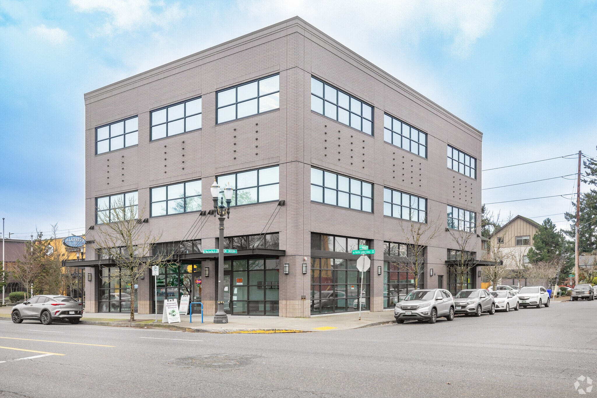5257-5265 NE Martin Luther King Blvd, Portland, OR à vendre Photo de l’immeuble– Image 1 sur 16