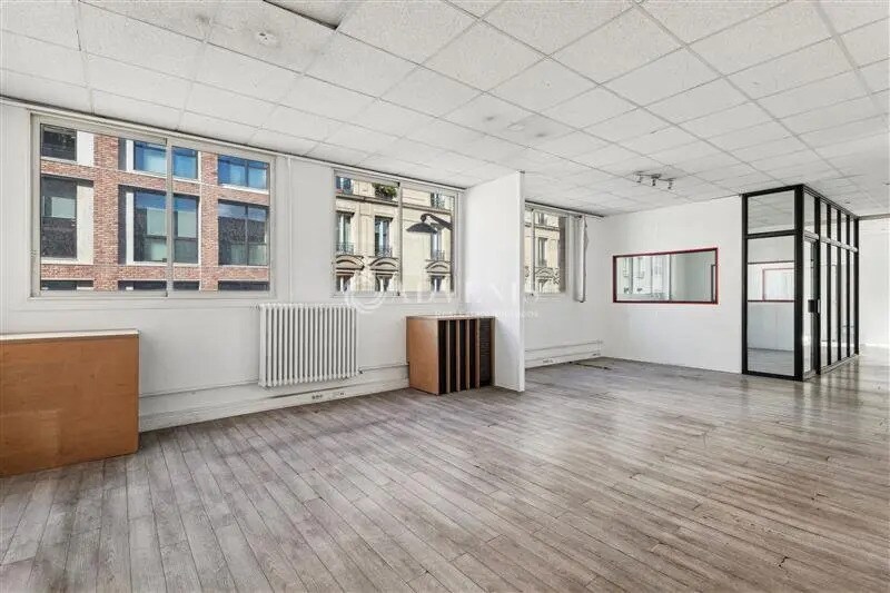 Bureau dans Paris à louer - Photo de l’immeuble – Image 1 sur 5