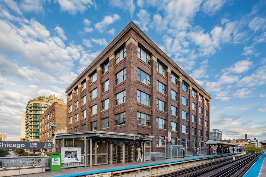730 N Franklin St, Chicago, IL à louer - Photo de l’immeuble – Image 2 sur 8