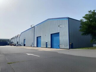 Plus de détails pour 1 Rue Fernand Raynaud, Corbeil-Essonnes - Local d'activités à louer