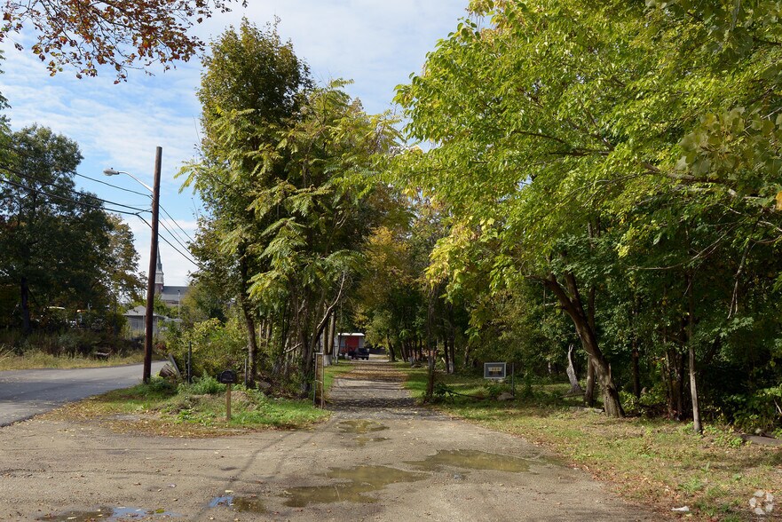 388 Veazie St, Providence, RI à vendre - Photo de l’immeuble – Image 3 sur 3