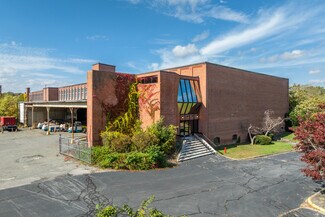 Plus de détails pour 620 Spring St, North Dighton, MA - Industriel/Logistique à vendre