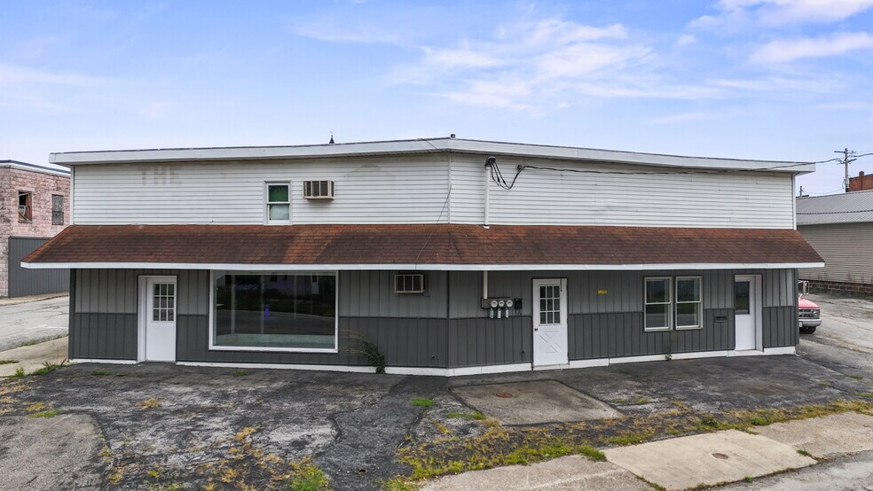 49 Railroad St, New London, OH à vendre - Photo de l’immeuble – Image 1 sur 9