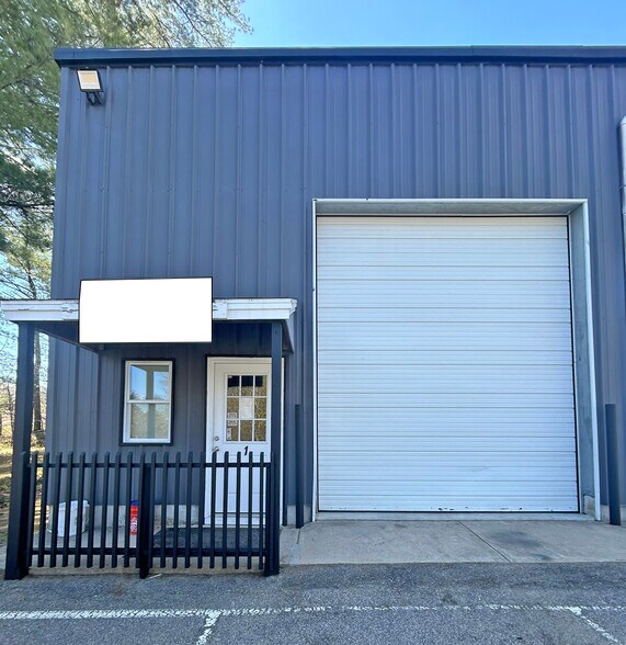 232 Calef Hwy, Barrington, NH à louer - Photo de l’immeuble – Image 2 sur 8