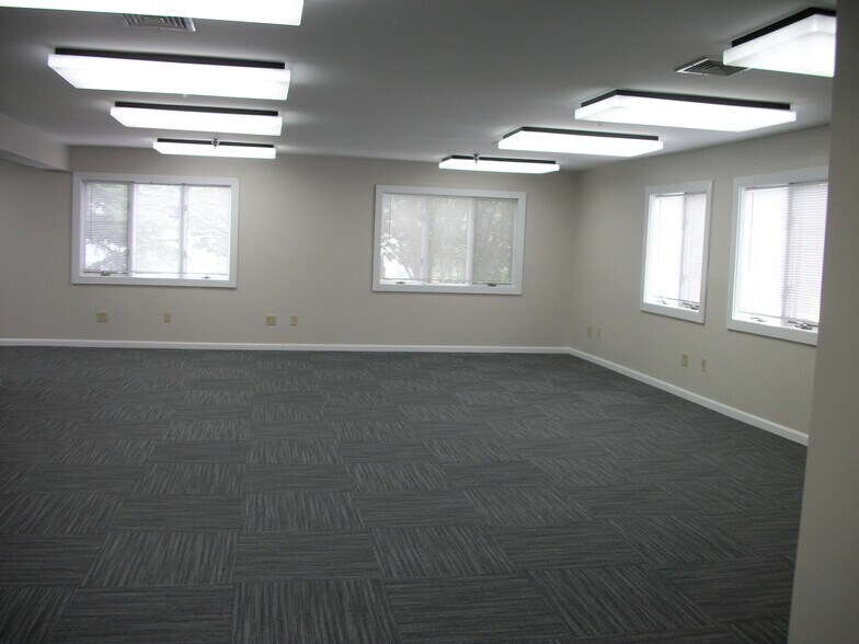 1178-1182 Teaneck Rd, Teaneck, NJ à vendre - Photo de l’immeuble – Image 3 sur 12