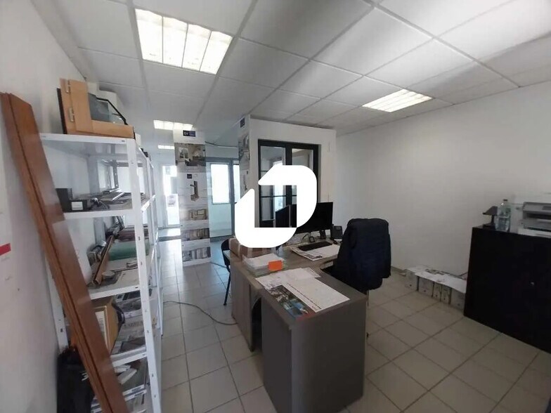Local commercial dans Eysines à louer - Photo de l’immeuble – Image 3 sur 4