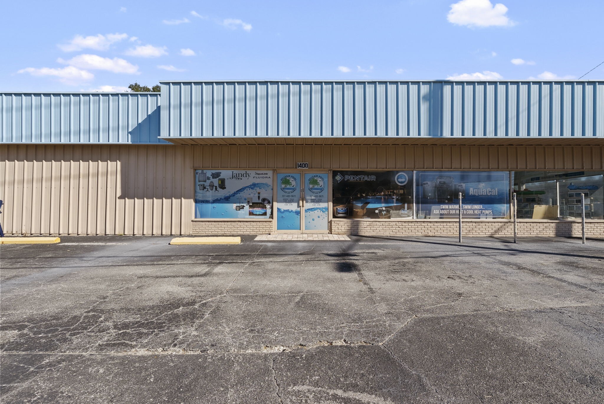 1400 W Bay Dr, Largo, FL à vendre Photo de l’immeuble– Image 1 sur 26