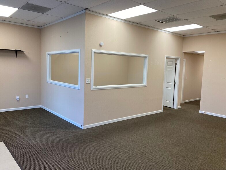 3972 Woodville Hwy, Tallahassee, FL à louer - Photo intérieure – Image 2 sur 7