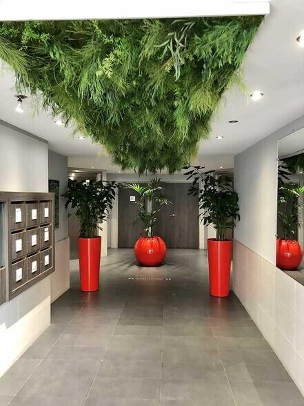 Bureau dans Lyon à louer - Hall d’entrée – Image 3 sur 5