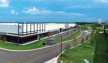 7228 Centennial Blvd, Nashville, TN à louer Photo de l’immeuble– Image 1 sur 1