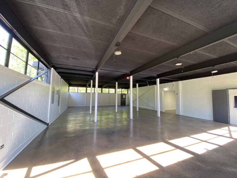 480 Old Canton Rd, Ball Ground, GA à louer - Photo de l’immeuble – Image 2 sur 7